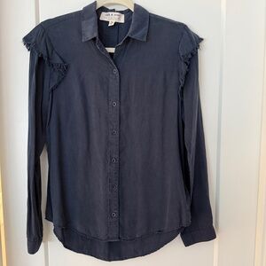 Cloth&Stone Anthropologie Navy Button Down Shirt S
Denim Friendly